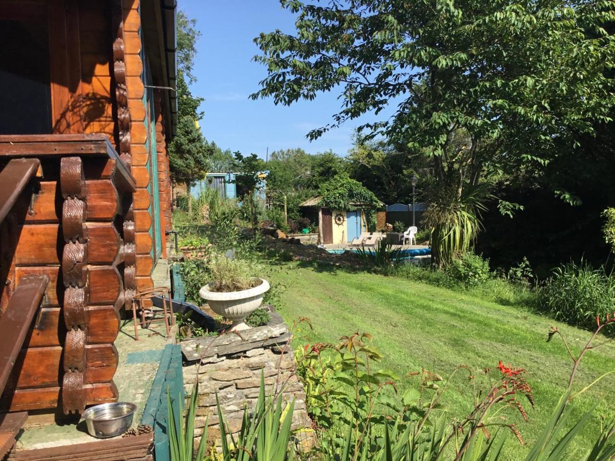 Tudor Lodge With Pool & Bbq Cabin Лискерд Экстерьер фото